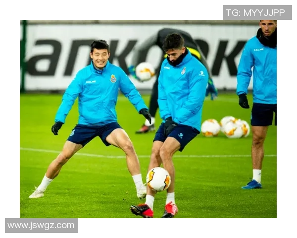 海法夏普与亚特兰大激战正酣谁能在欧联杯中笑到最后